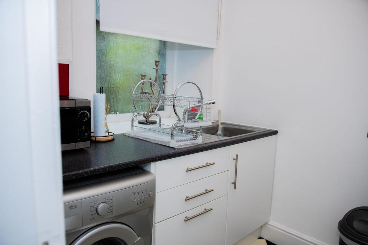 Rose Apartment 2-Bed Town Centre Apartment In Ayr Buitenkant foto