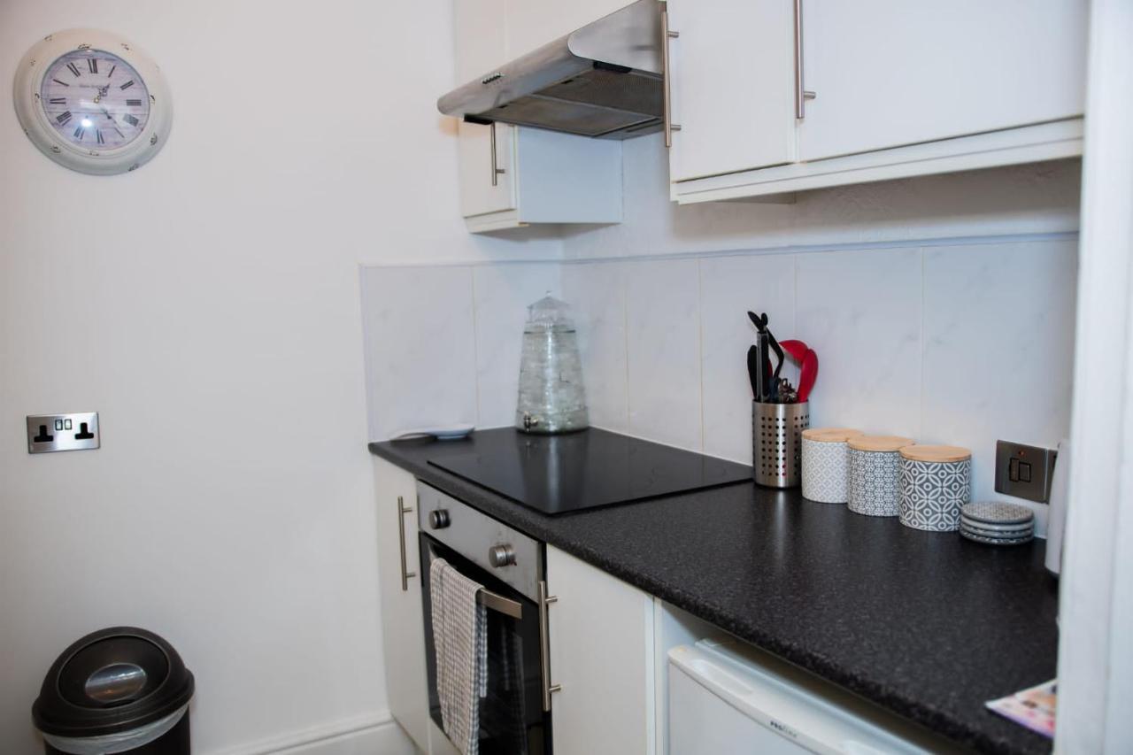 Rose Apartment 2-Bed Town Centre Apartment In Ayr Buitenkant foto
