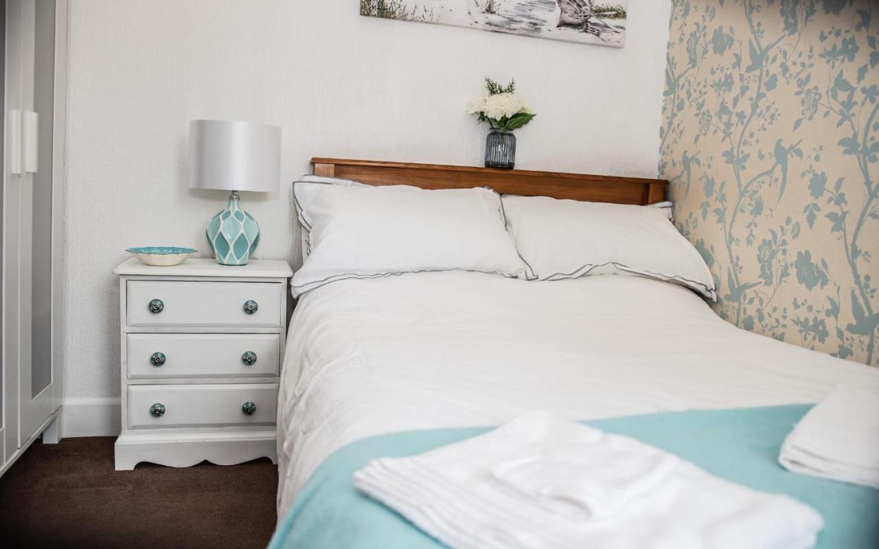 Rose Apartment 2-Bed Town Centre Apartment In Ayr Buitenkant foto